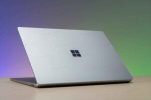 Surface Laptop 3 gây ấn tượng với thiết kế mỏng nhẹ